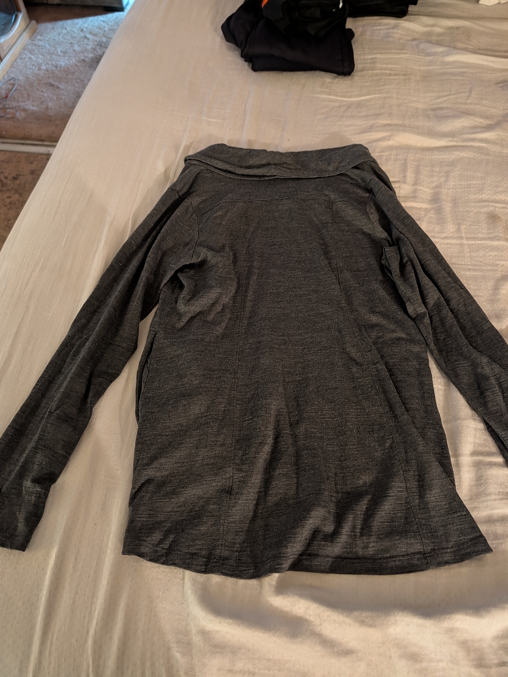 Ibex Women's Gray 100% Wool Sweater - Picture 3 of 8
